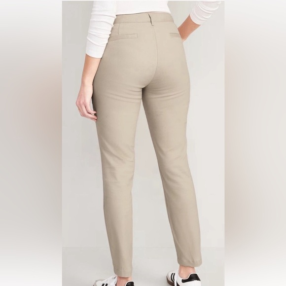 NWT Old Navy Khaki Chino High Waisted slim Skinny Pants Women’s Size 14 Plus - Picture 2 of 12